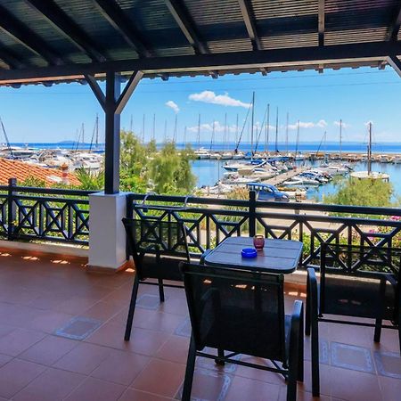 Apartament Nikiti Seafront Blue Zewnętrze zdjęcie